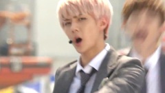 Growl現場 世勛E-X-O手勢合集