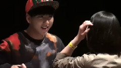 Hats On簽名會