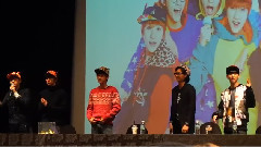 Hats On簽名會