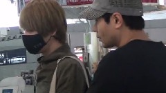 逛免稅店