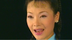 漁家姑娘在海邊