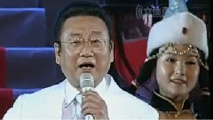 草原上升起不落的太陽