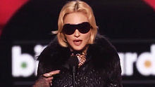 麥當娜·西科尼,Madonna, - Madonna - 最佳巡演歌手 2013公告牌音樂大獎現場版