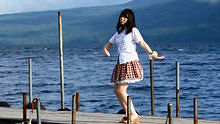  - 萌妹子棧橋海邊迎風嗨舞