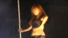  - 鋼管辣妹吉普車熱舞