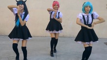  - 小魔女街頭搖擺
