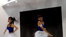  - 短裙美女動感開場