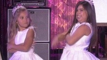Sophia Graces,Rosie Perform - Can't Hold Us 現場版