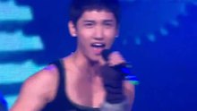東方神起 - HEY!