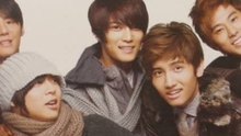 東方神起 - Love Is...