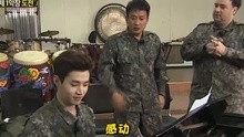 Henry彈唱動人軍歌 眾人陶醉