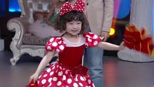 可愛蘿莉表演二人轉