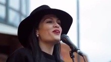 Jessie J - Burnin' Up 現場版