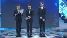EXO - EXO為萌娃頒發人氣獎 - 2014KBS演藝大賞 現場版 14/12/27