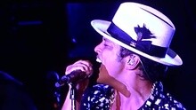 Uptown Funk 現場版 2015