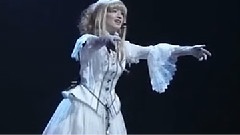 この狹い鳥籠の中で