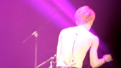 Kiss B & 換衣服