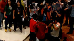 媒體拍照 退場鞠躬部分