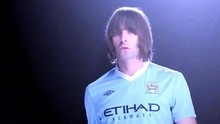 Beady Eye - Blue Moon