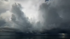 雷電風暴的壯觀景色