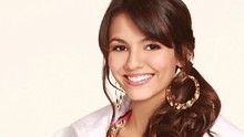 Victoria Justice  -  Baby It's Cold Outside 不插電版