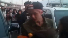 迷路世勛找到自己的車