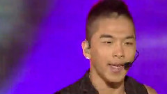 只看著我