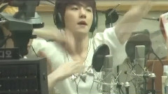 Kiss The Radio 主白賢