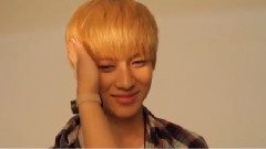 SHINee代言日本品牌牛仔褲